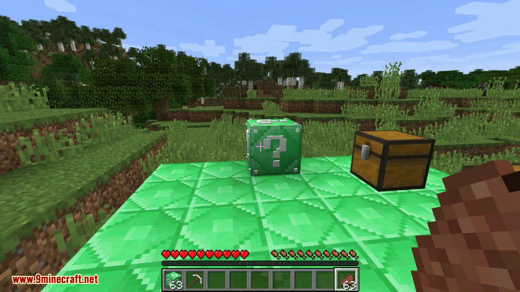 Emerald Lucky Block Mod (1.12.2, 1.8.9) - Block of Pure Epicness 2