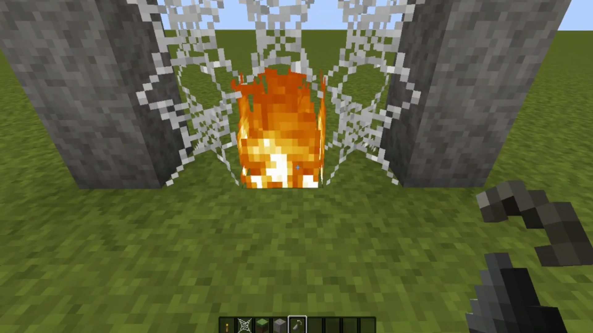 Realistic Cobwebs Mod 1.14, 1.12.2 for Minecraft 4