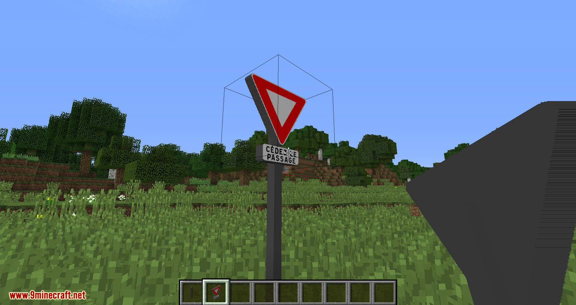 More Road Mod (1.20.4, 1.15.2) - Adds Decoration for the Roads 8