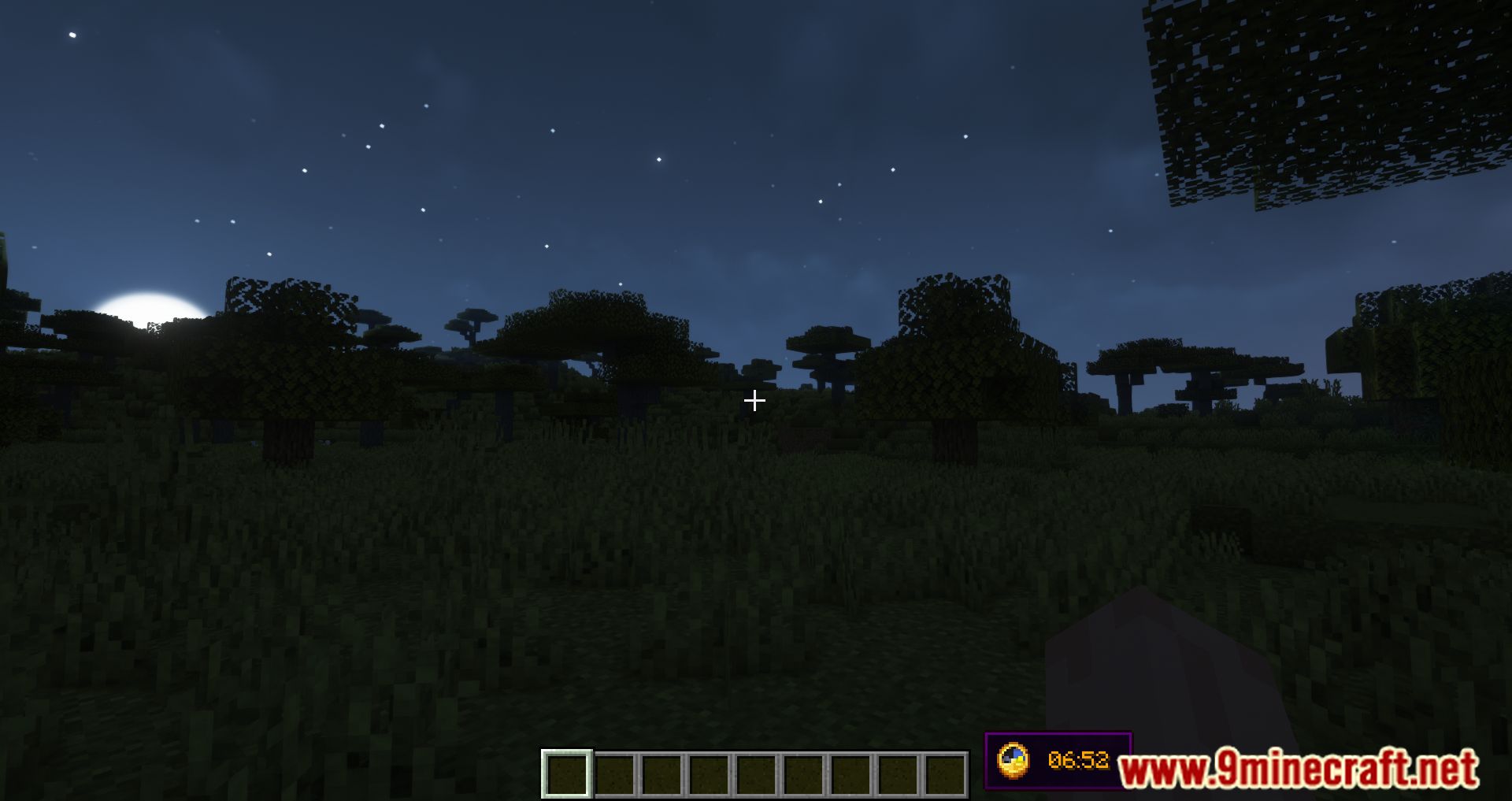 Universal Clock HUD Mod (1.19.2, 1.18.2) - Renders Vanilla Clock 4